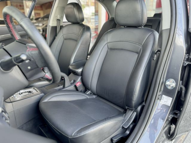 一手車！里程僅跑7萬！原廠保養！定速！I-KEY！無線AppleCarPlay！倒車顯影 四輪新胎 抬頭顯示！原鈑件！  第4張相片