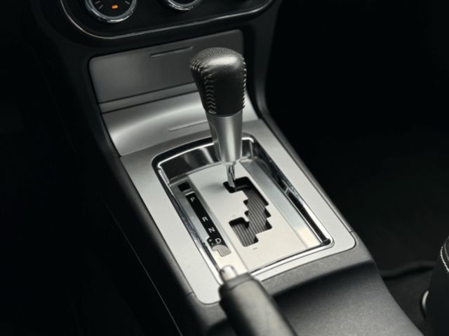 一手車！里程僅跑7萬！原廠保養！定速！I-KEY！無線AppleCarPlay！倒車顯影 四輪新胎 抬頭顯示！原鈑件！  第17張相片