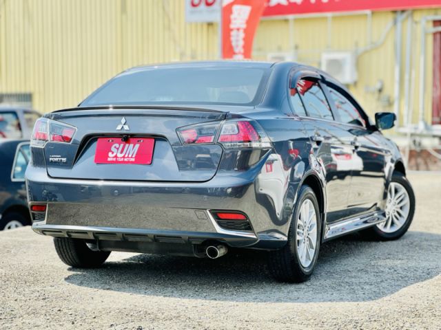 一手車！里程僅跑7萬！原廠保養！定速！I-KEY！無線AppleCarPlay！倒車顯影 四輪新胎 抬頭顯示！原鈑件！  第20張相片