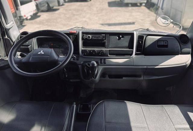 低里程！全新車斗！僅跑11萬！長軸11呎半！原廠防捲入護欄！免尿素！載重五噸！無限速！可全貸！大甲在地深耕30年老店！  第7張相片