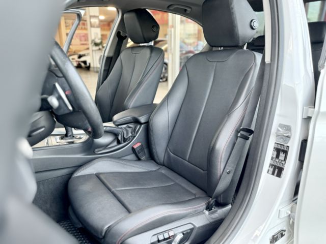 一手車！小改款！B48引擎！耗材已更新！換檔撥片 定速巡航 雙區恆溫 導航 倒車影像！可全貸！台中在地深耕30年老店！  第15張相片