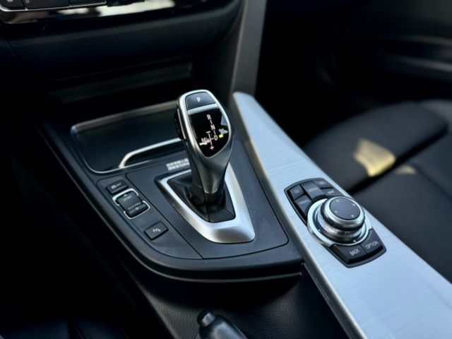 一手車！小改款！B48引擎！耗材已更新！換檔撥片 定速巡航 雙區恆溫 導航 倒車影像！可全貸！台中在地深耕30年老店！  第18張相片