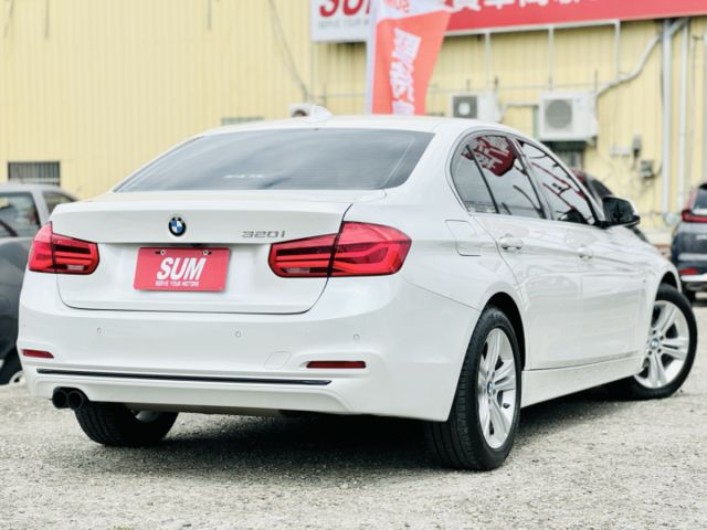 一手車！小改款！B48引擎！耗材已更新！換檔撥片 定速巡航 雙區恆溫 導航 倒車影像！可全貸！台中在地深耕30年老店！  第20張相片