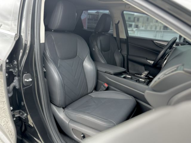 NX250！頂級版！原廠保養！三眼LED智慧頭燈！ACC跟車！電動冷熱通風椅！腳踢尾門！無線充電！盲點！原鈑件！可全貸！  第4張相片