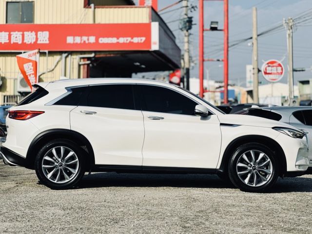 風尚版！一手車！原廠保養！ACC跟車 360環景 抬頭顯示 CarPlay 盲點 電尾門！原鈑件！可全貸！售後全省保固！  第4張相片