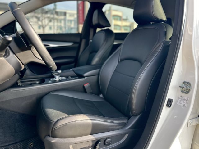 風尚版！一手車！原廠保養！ACC跟車 360環景 抬頭顯示 CarPlay 盲點 電尾門！原鈑件！可全貸！售後全省保固！  第5張相片