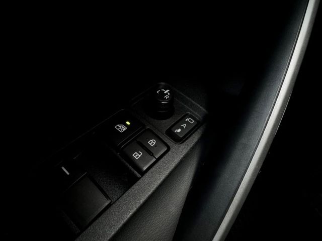 2023/12出廠！24年式！新車保固！僅跑1萬！ACC跟車！無線CarPlay！原鈑件！可全貸！台中在地深耕30年！  第13張相片