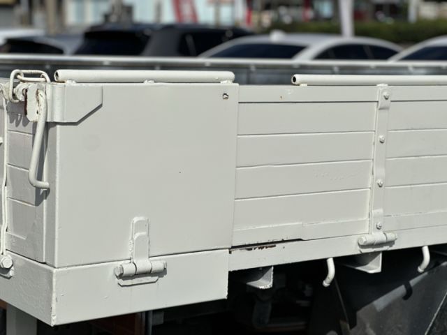 11呎半！原廠保養！訂製伸縮加長斗！可延伸至12呎多！五期！免尿素！載重五噸！花鈑！工具箱！可全貸！台中深耕30年老店！  第8張相片