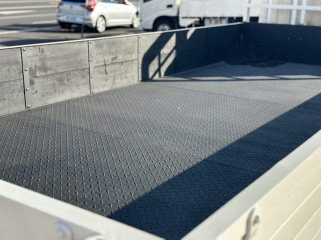 14呎！訂製寬鐵斗！原廠保養！防捲入！花底板！盲點！四錄影像！末代五期！正五噸！免尿素！無限速！可全貸！售後全省保固！  第3張相片