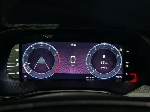 旅行車！大改款！1.0T省油省稅！原廠保養！全速域跟車！CarPlay！電尾門！抬顯！原鈑件！可全貸！台中在地30年！  第10張相片