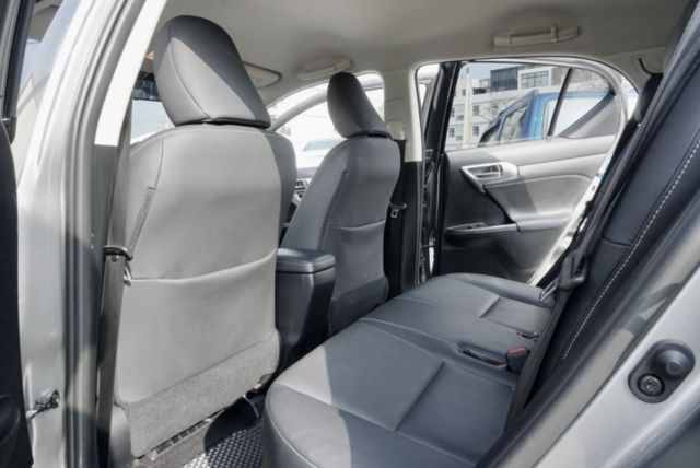 2018年式！末代改款！ACC跟車！摸門！車道偏移！10安！雙電動加熱椅！原鈑件！可全貸！台中在地深耕30年老店！  第10張相片