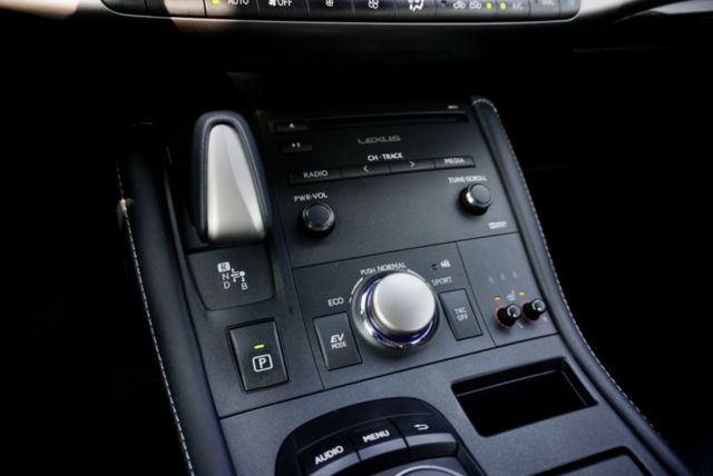 2018年式！末代改款！ACC跟車！摸門！車道偏移！10安！雙電動加熱椅！原鈑件！可全貸！台中在地深耕30年老店！  第13張相片