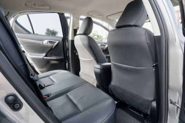 2018年式！末代改款！ACC跟車！摸門！車道偏移！10安！雙電動加熱椅！原鈑件！可全貸！台中在地深耕30年老店！  第14張相片