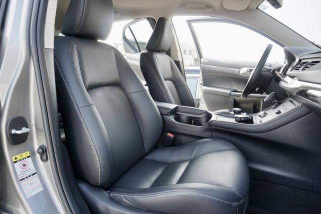 2018年式！末代改款！ACC跟車！摸門！車道偏移！10安！雙電動加熱椅！原鈑件！可全貸！台中在地深耕30年老店！  第16張相片