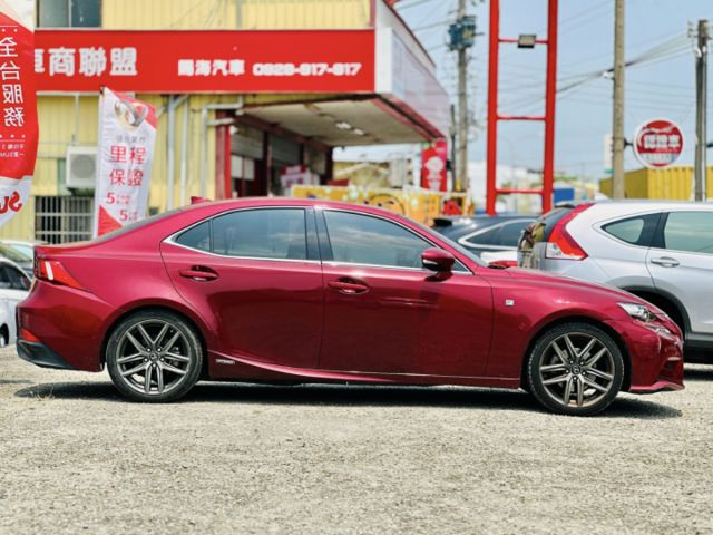 F-Sport Navi版！僅跑9萬！車道偏移！雙前電熱+通風椅！ML音響！藍芽！摸門！可全貸！台中在地深耕30年老店！  第3張相片