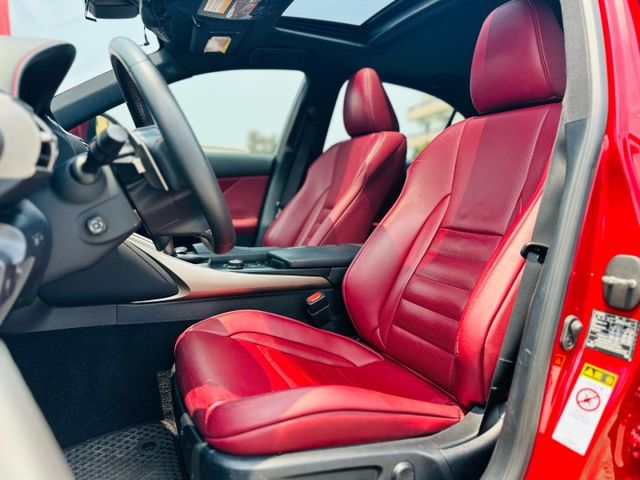 F-Sport Navi版！僅跑9萬！車道偏移！雙前電熱+通風椅！ML音響！藍芽！摸門！可全貸！台中在地深耕30年老店！  第4張相片