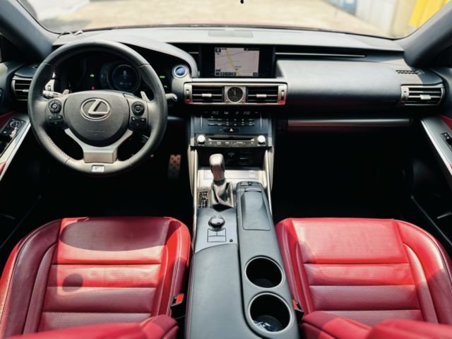 F-Sport Navi版！僅跑9萬！車道偏移！雙前電熱+通風椅！ML音響！藍芽！摸門！可全貸！台中在地深耕30年老店！  第6張相片