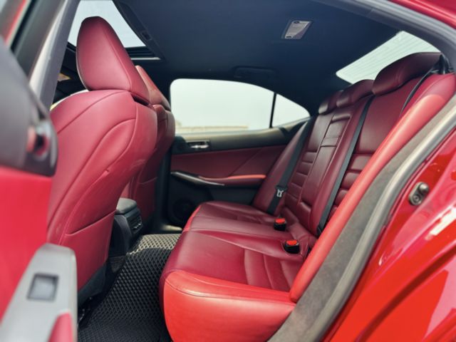 F-Sport Navi版！僅跑9萬！車道偏移！雙前電熱+通風椅！ML音響！藍芽！摸門！可全貸！台中在地深耕30年老店！  第8張相片