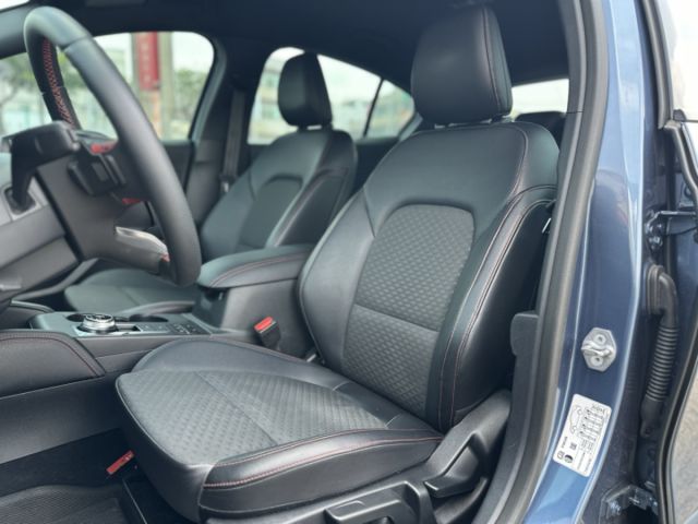 ST-Line版！僅跑2萬！原廠保養！ACC跟車！盲點！B&O音響！抬頭顯示！CarPlay！無線充電！原鈑件！可全貸！  第4張相片