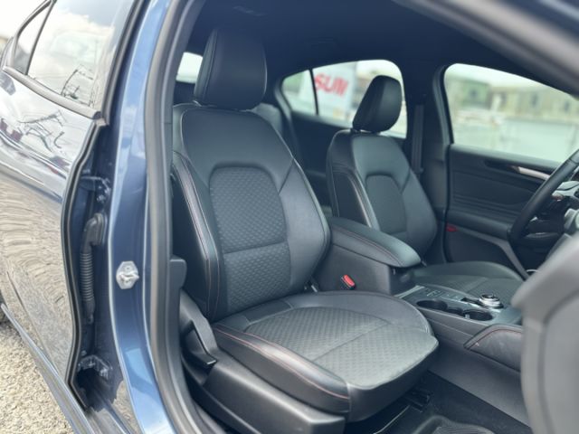 ST-Line版！僅跑2萬！原廠保養！ACC跟車！盲點！B&O音響！抬頭顯示！CarPlay！無線充電！原鈑件！可全貸！  第11張相片