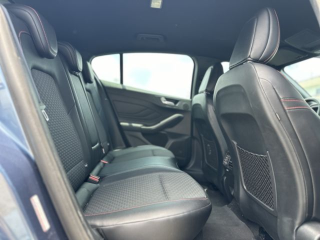 ST-Line版！僅跑2萬！原廠保養！ACC跟車！盲點！B&O音響！抬頭顯示！CarPlay！無線充電！原鈑件！可全貸！  第12張相片