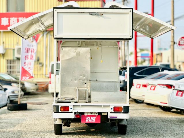 電動升降歐翼！廂內不銹鋼工作櫃！四錄環景行車記錄器！低里程！僅跑9.9萬！輕鬆創業！台中在地深耕30年老店！  第4張相片