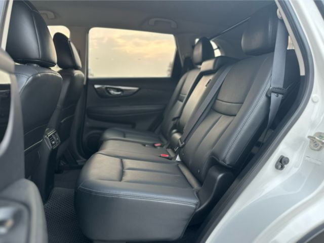 智行版！ACC跟車！LED頭燈！360環景！盲點！CarPlay！免鑰匙！雙區恆溫！原鈑件！可全貸！台中在地30年老店！  第10張相片