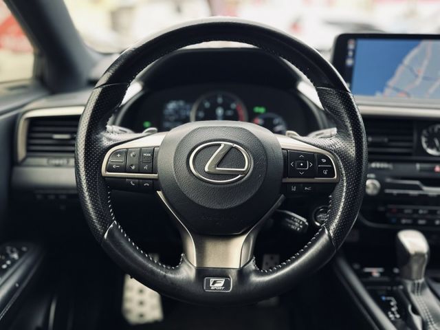 F-Sport！ACC跟車！環景！腳踢尾門！ML音響！CarPlay！通風椅！盲點！抬顯！全景天窗！原鈑件！全省保固！  第6張相片