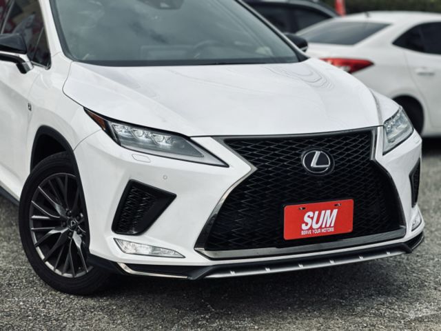 F-Sport！ACC跟車！環景！腳踢尾門！ML音響！CarPlay！通風椅！盲點！抬顯！全景天窗！原鈑件！全省保固！  第18張相片