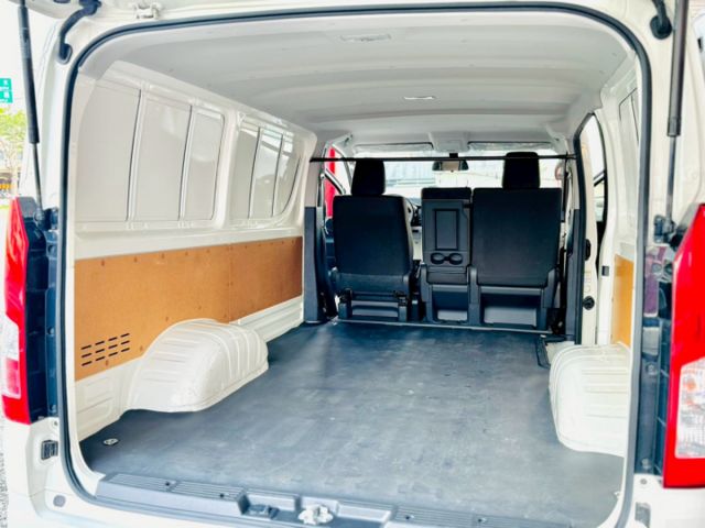 豪華型！貨車版！3人座！僅跑6萬！原廠保養！電折後視鏡！前後鏡頭！後廂大空間！可全貸！全省保固！台中在地深耕30年老店！  第7張相片