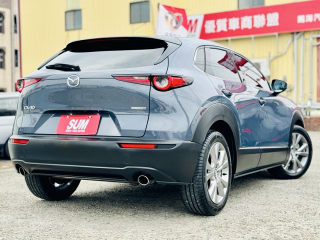 搶先上架！一手車！旗艦版！原廠保養！全速域跟車！盲點！360環景！抬頭顯示！AppleCarplay！原鈑件！可全貸！  第20張相片