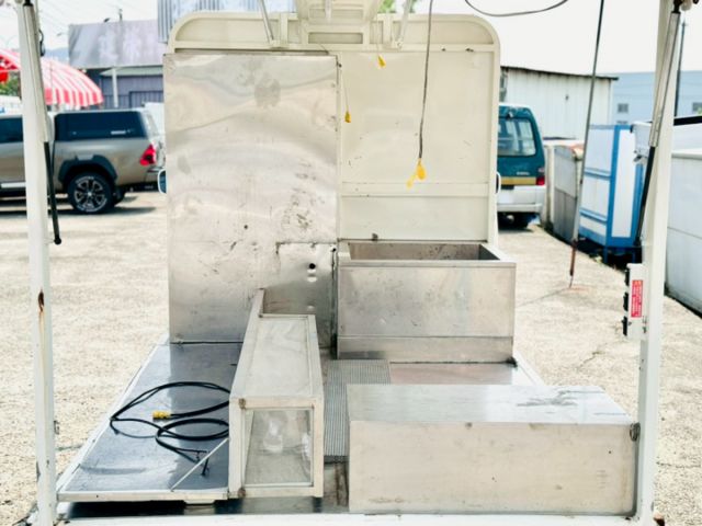 電動升降歐翼！廂內不銹鋼工作櫃！四錄環景行車記錄器！僅跑9.9萬！鷗翼餐車！輕鬆創業！台中在地30年老店！  第9張相片