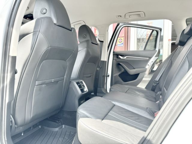 旅行車！大改款！1.0T省油省稅！原廠保養！全速域跟車！CarPlay！電尾門！抬顯！原鈑件！可全貸！台中在地30年！  第17張相片