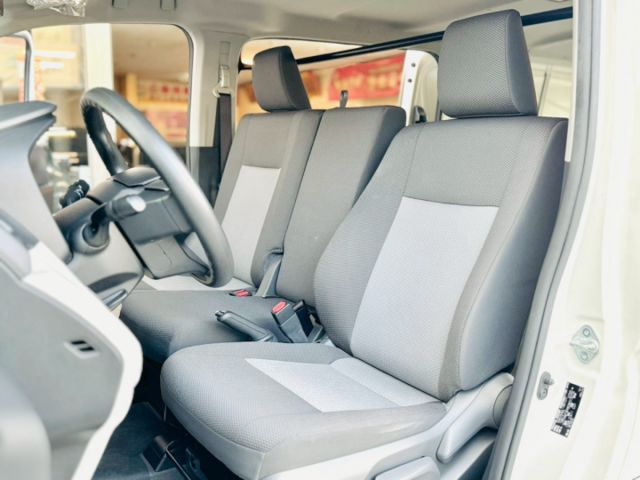 豪華型！貨車版！3人座！僅跑6萬！原廠保養！電折後視鏡！前後鏡頭！後廂大空間！可全貸！全省保固！台中在地深耕30年老店！  第4張相片