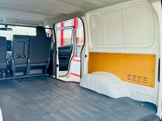 豪華型！貨車版！3人座！僅跑6萬！原廠保養！電折後視鏡！前後鏡頭！後廂大空間！可全貸！全省保固！台中在地深耕30年老店！  第10張相片