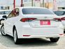里程僅〖1.6萬〗公里！小改款！原廠保固至2028年！車道維持！iKEY摸門！廣角倒車顯影！盲點偵測！無線CarPlay  第3張縮圖