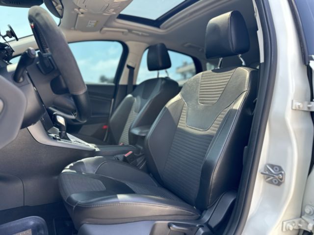 頂級S版！一手車！原廠保養！HID頭燈！盲點！車道偏移！自動停車！CarPlay！免鑰匙！定速！撥片！前後紀錄！可全貸！  第7張相片
