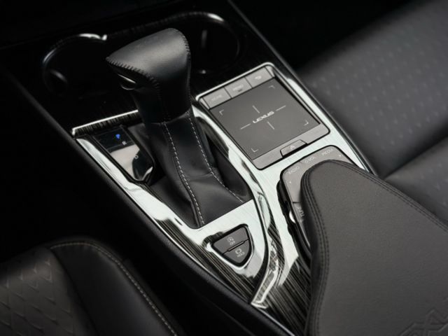菁英PLUS！原廠保養！全速域跟車！摸門解鎖！盲點！升級無線CarPlay！雙前電熱椅！原鈑件！可全貸！台中在地30年！  第10張相片