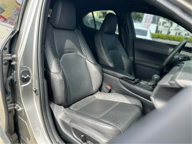 菁英PLUS！原廠保養！全速域跟車！摸門解鎖！盲點！升級無線CarPlay！雙前電熱椅！原鈑件！可全貸！台中在地30年！  第17張相片