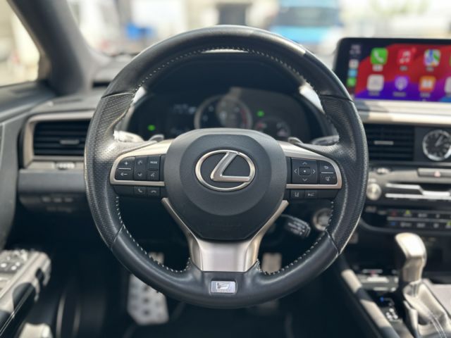 F-Sport！原廠保養！ACC跟車！環景！腳踢尾門！ML音響！CarPlay！通風椅！盲點！抬顯！全景天窗！原鈑件！  第6張相片