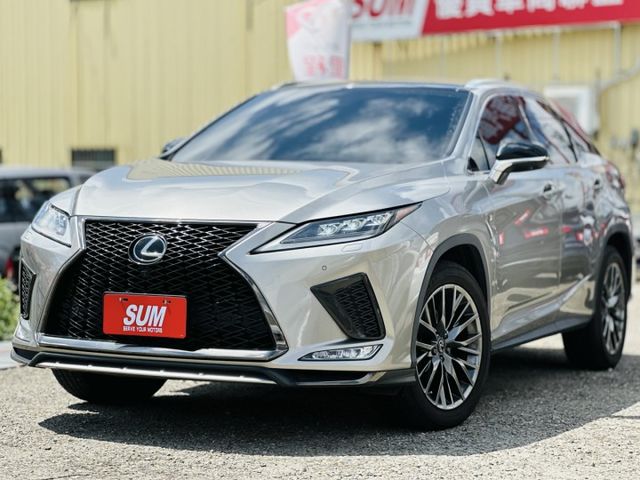 F-Sport！原廠保養！ACC跟車！環景！腳踢尾門！ML音響！CarPlay！通風椅！盲點！抬顯！全景天窗！原鈑件！  第19張相片