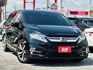 一手車！8人座！僅跑5萬！ACC跟車！後座監視系統！冷熱通風椅！雙電滑門！CarPlay！腳踢尾門！盲點！內建吸塵器！  第1張縮圖