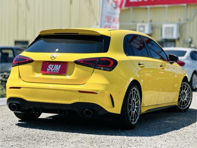 AMG A35！一手車！僅跑4萬！23P智慧駕駛！選配夜色套件！環景！氣氛燈！CarPlay！AMG排氣閥門！可全貸！  第18張相片