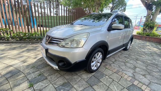 優惠實用五門掀背車,車頂旅行李架,倒車顯影,行車紀錄器,原版件,認證車,全額貸.自營保修廠可提供完整維修記錄  第3張相片