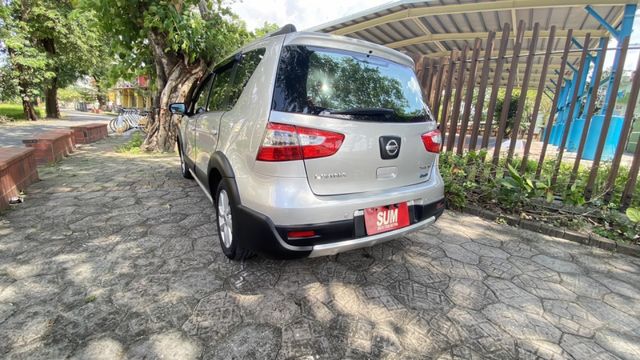 優惠實用五門掀背車,車頂旅行李架,倒車顯影,行車紀錄器,原版件,認證車,全額貸.自營保修廠可提供完整維修記錄  第6張相片