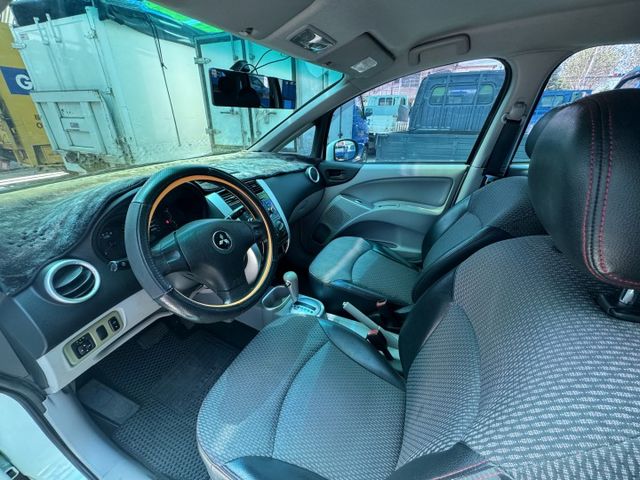 車況佳,省油,小車大空間,行車記錄器,原版件,認證車,可全額貸.  第7張相片