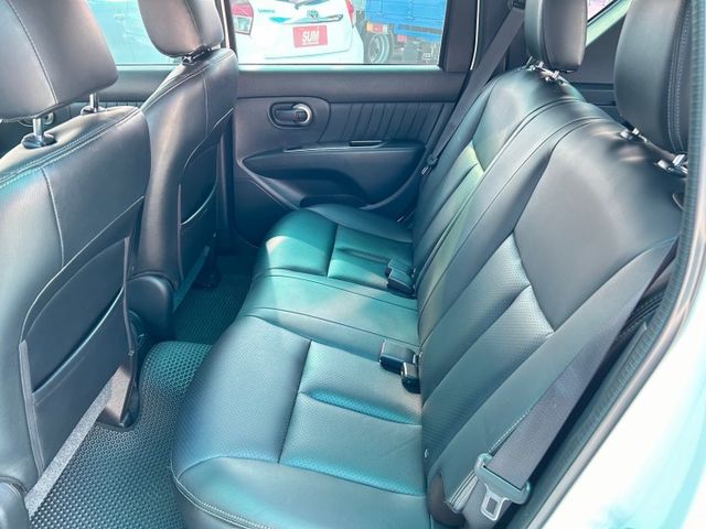 2019年 1.6L 倒車雷達/車頂行李架/鋁圈  第9張相片