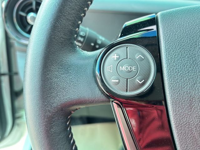 油電小車 認證中古車 免鑰匙 定速 恆溫空調  第9張相片