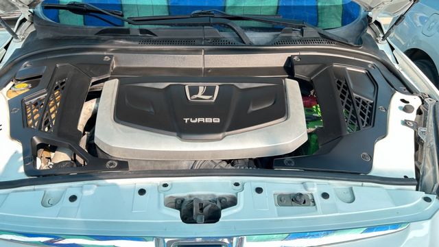 一手車 無事故  里程保證 I-key摸門 天窗 電尾門 電動椅 360環景 恆溫空調  第7張相片