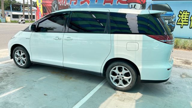 俗俗阿~~七人座/電動尾門/定速/I-KEY/雙天窗/影音/電動椅/舒適大空間  第2張相片